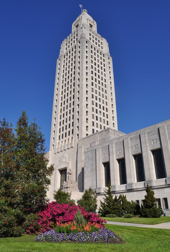 F3 Louisiana State Capitol with Azaleas